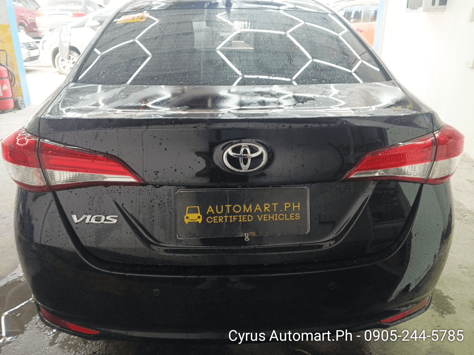 Car gallery image