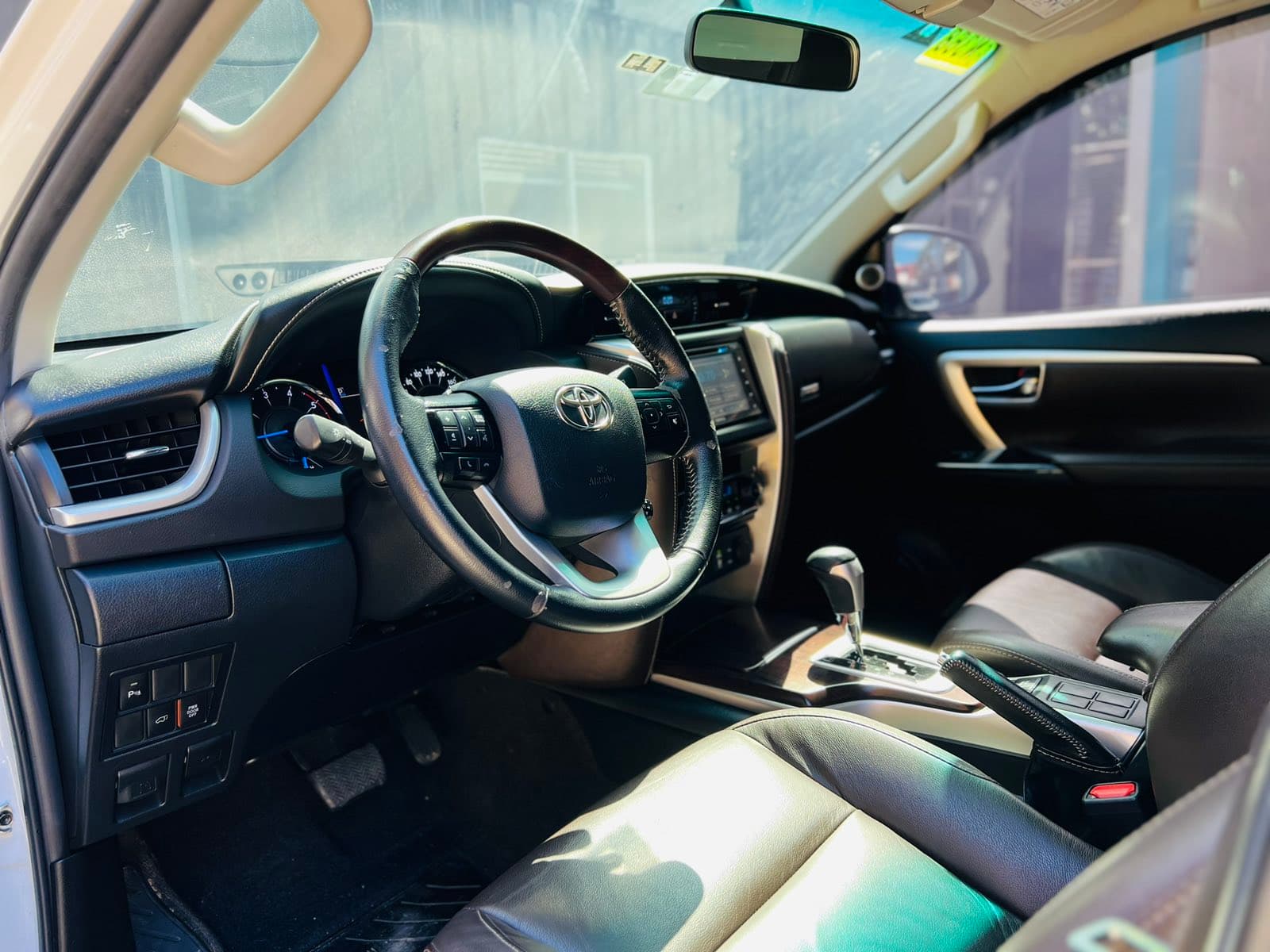 Car gallery image