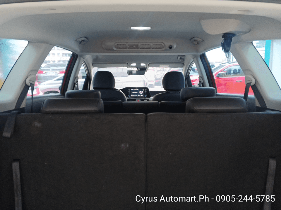 Car gallery image