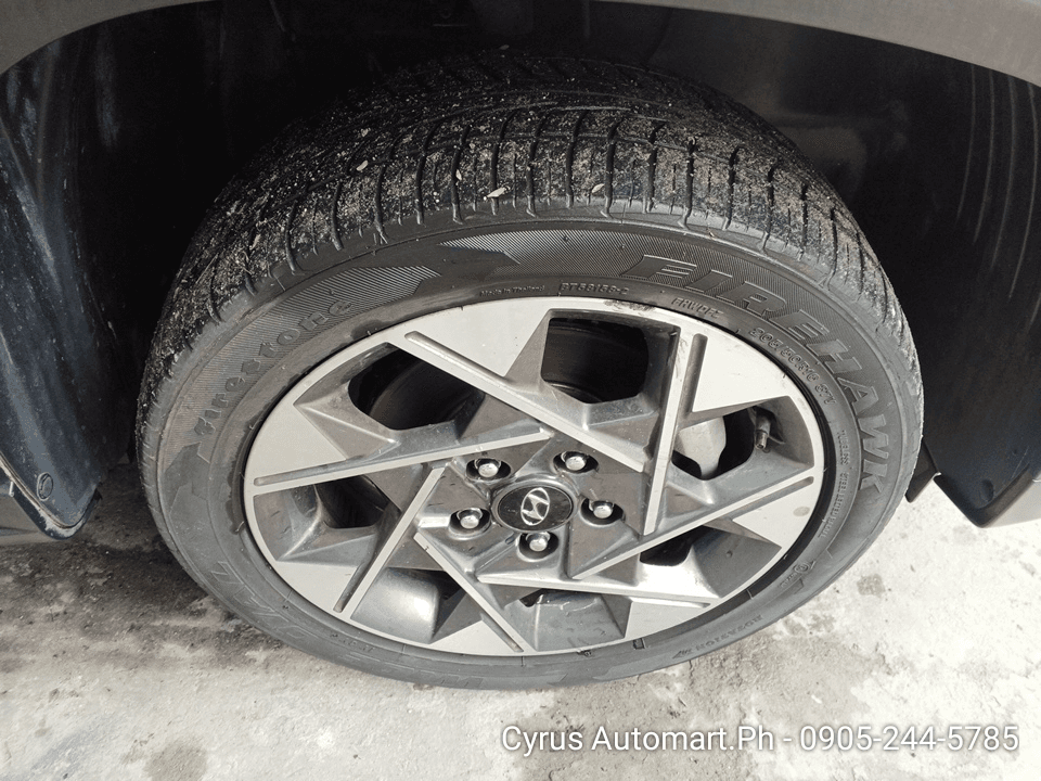 Car gallery image