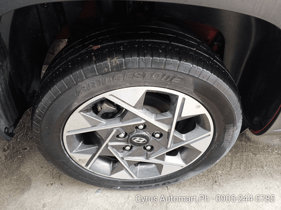 Car gallery image
