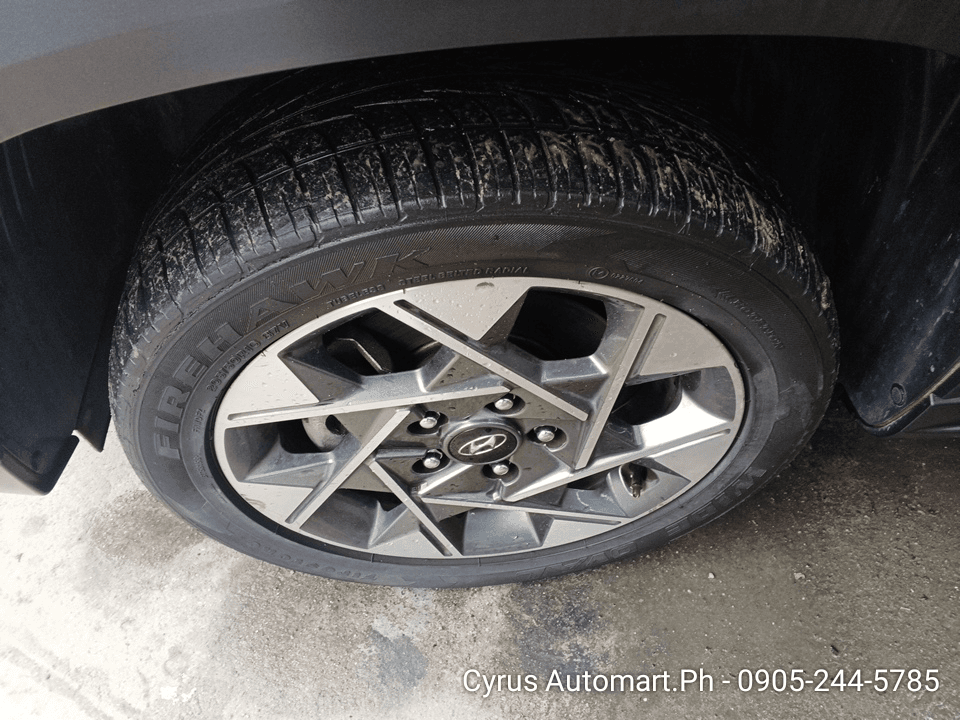Car gallery image