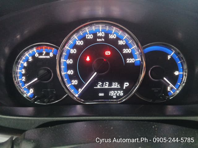Car gallery image