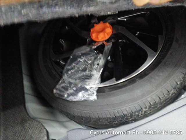 Car gallery image