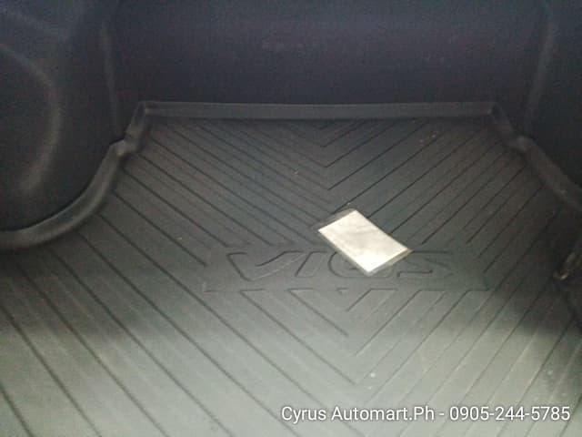 Car gallery image