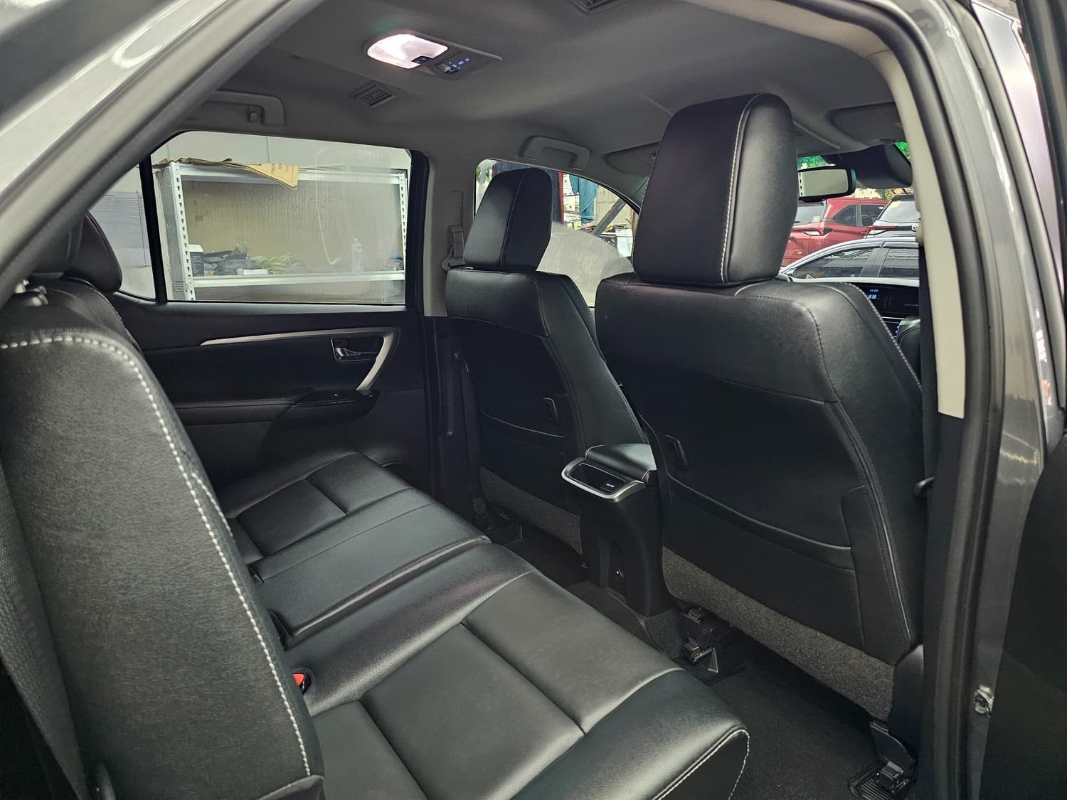 Car gallery image