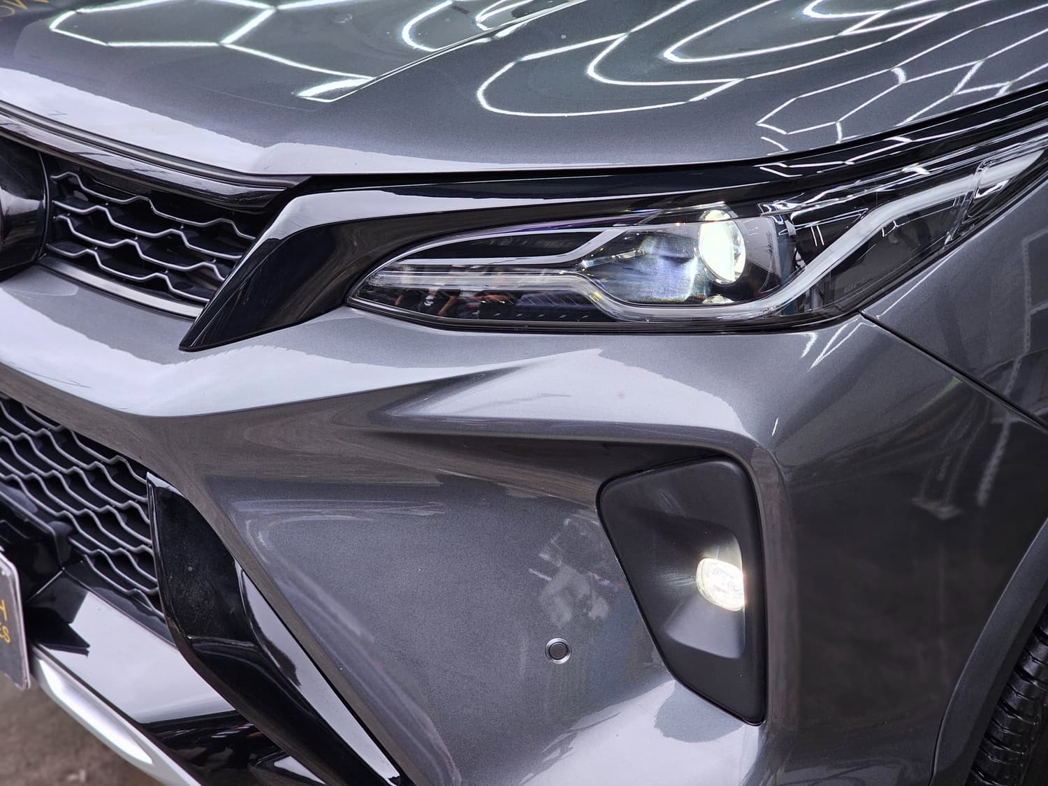 Car gallery image