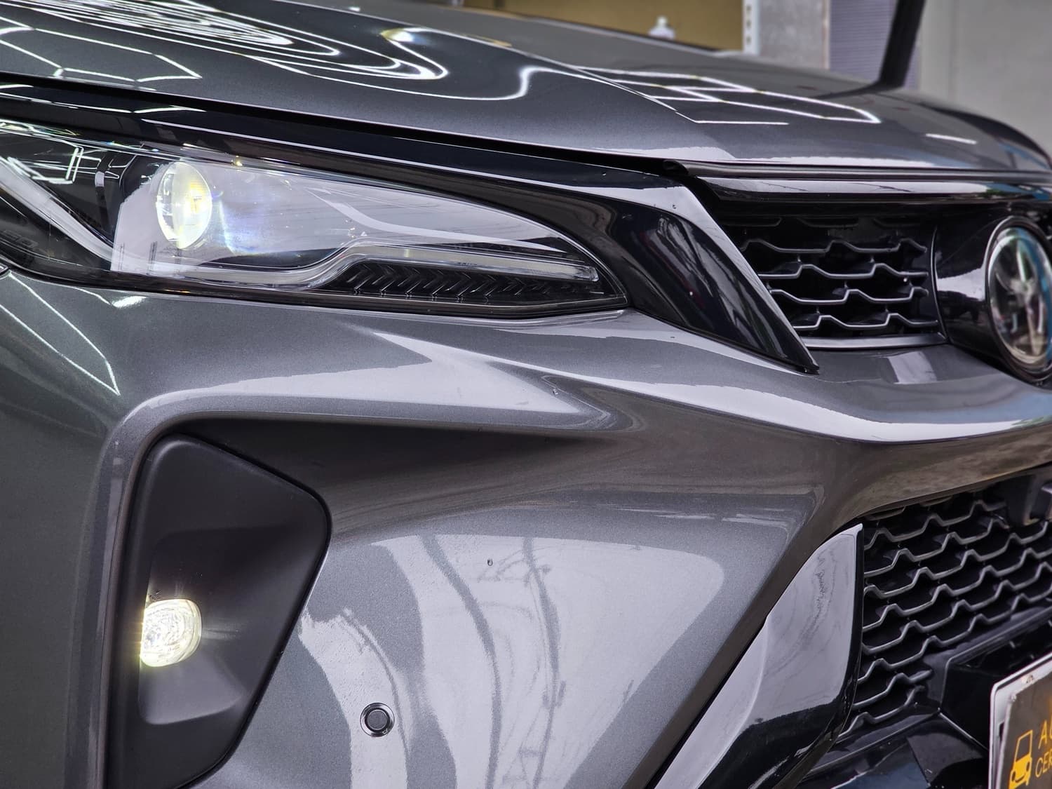 Car gallery image