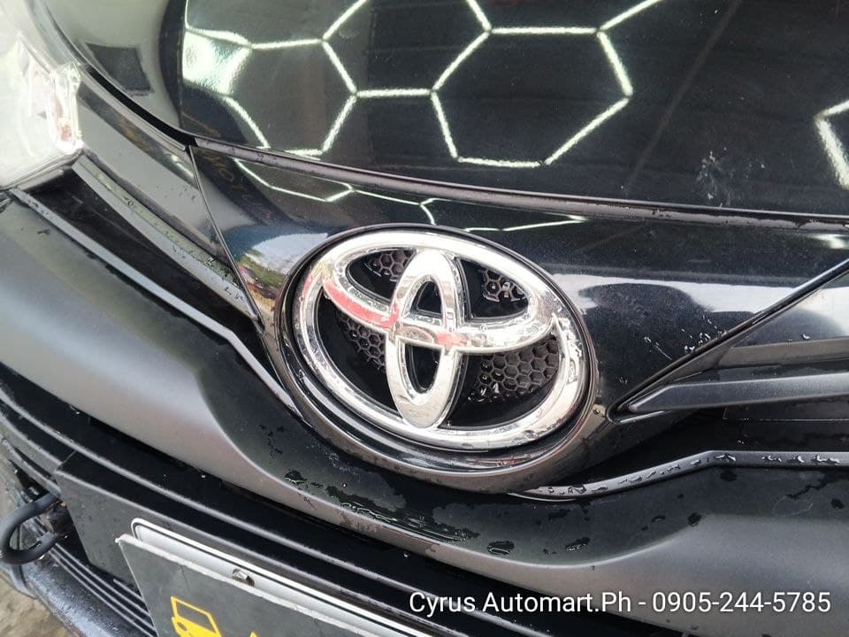 Car gallery image