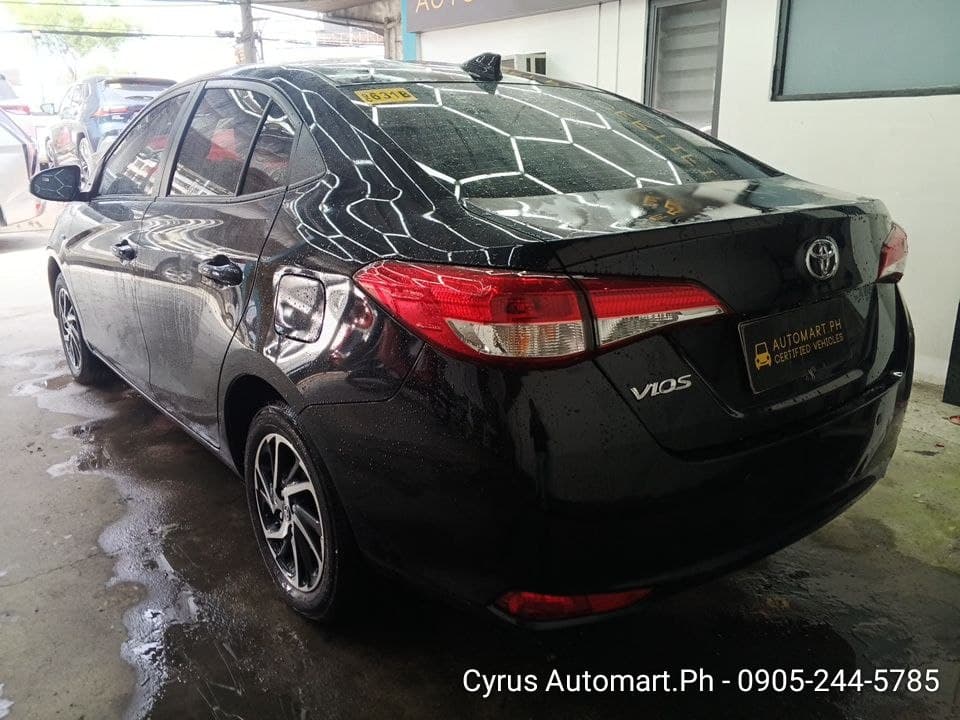 Car gallery image
