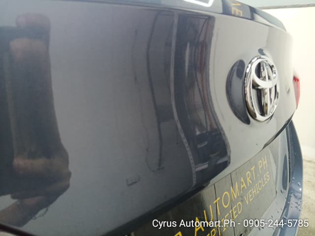 Car gallery image