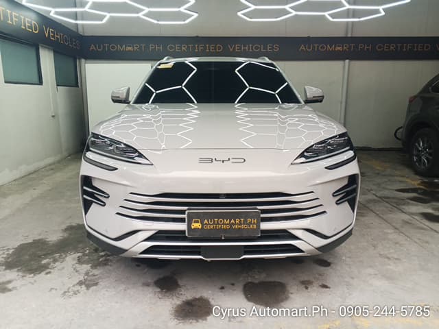 Car gallery image