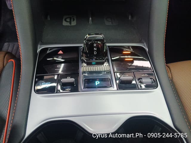 Car gallery image