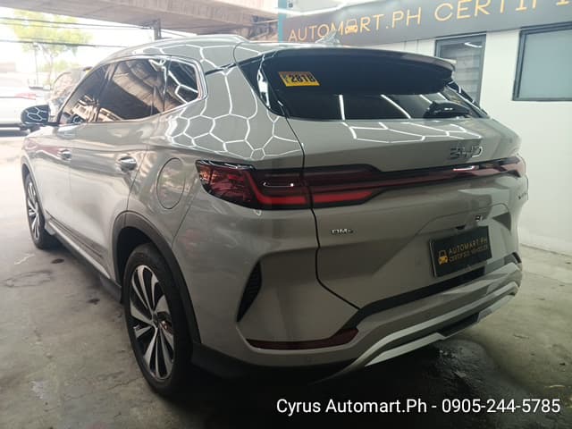 Car gallery image
