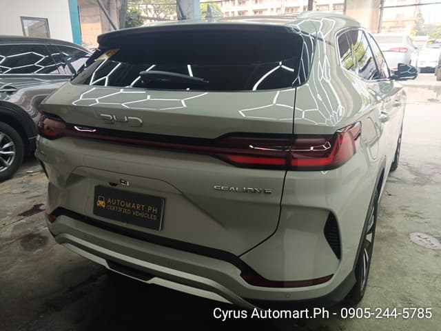 Car gallery image