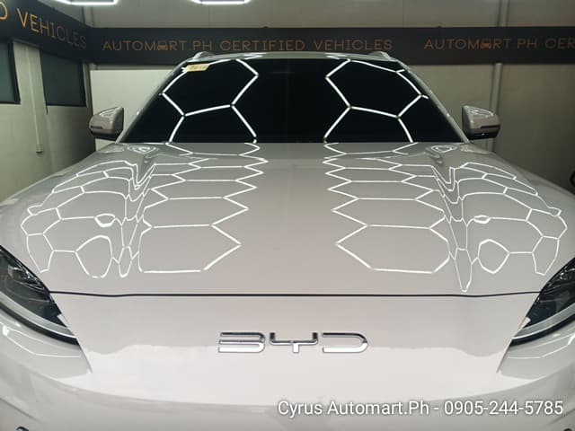 Car gallery image