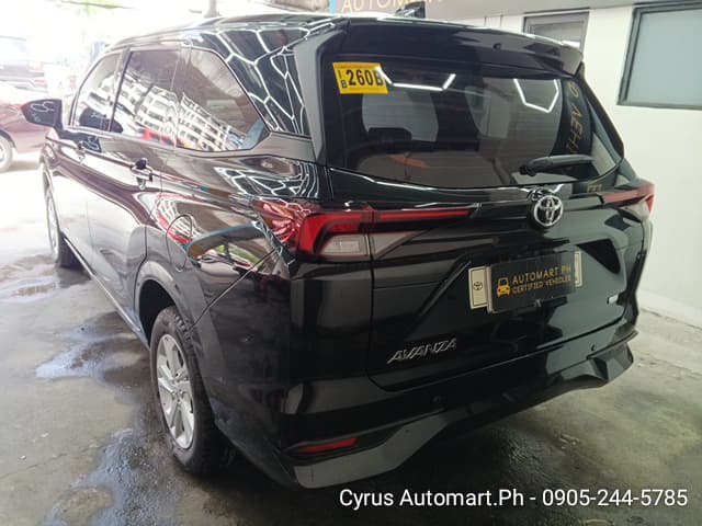 Car gallery image