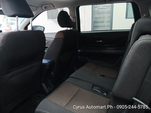 Car gallery image