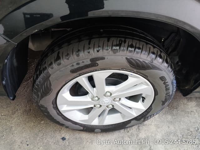 Car gallery image