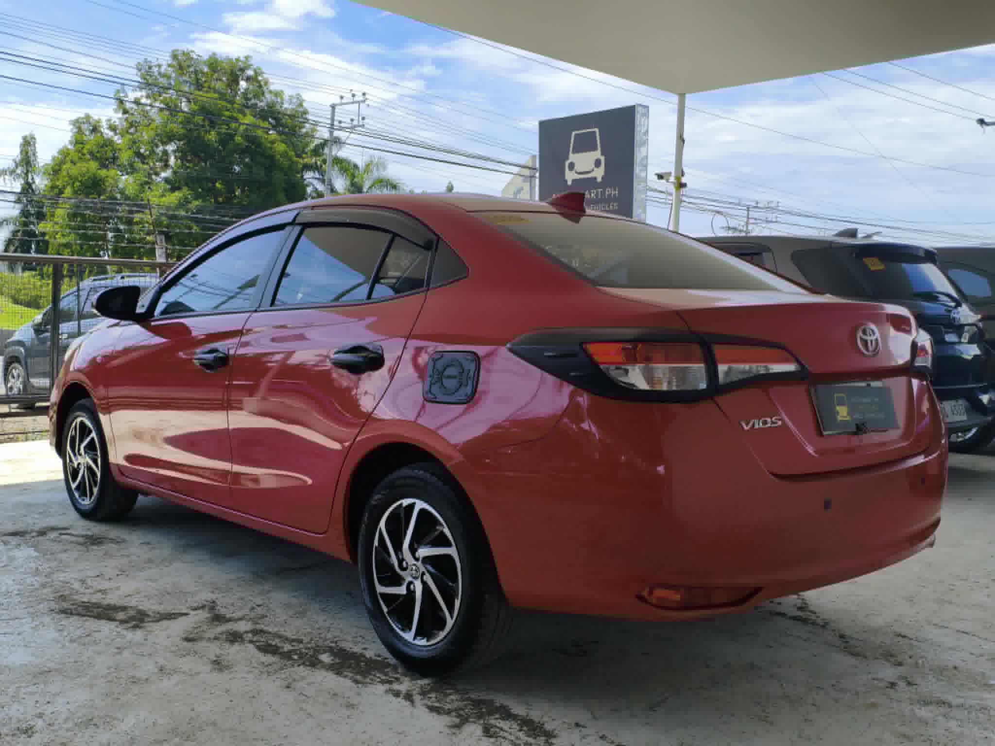 Car gallery image