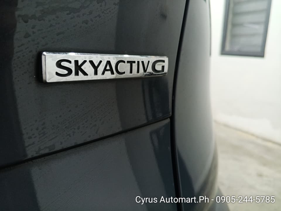 Car gallery image