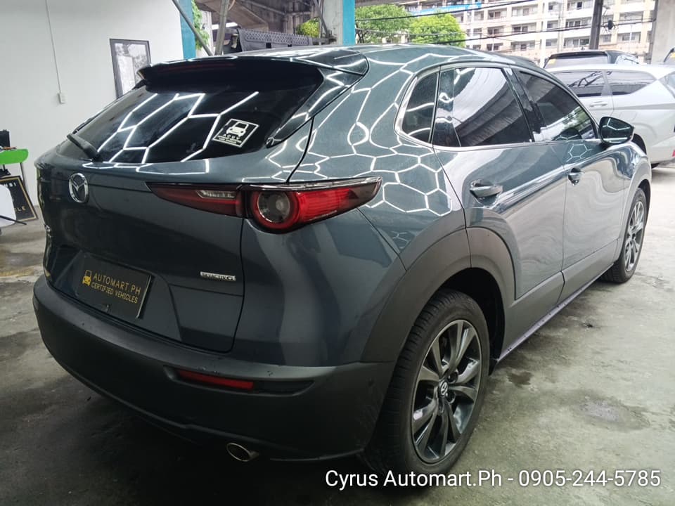 Car gallery image