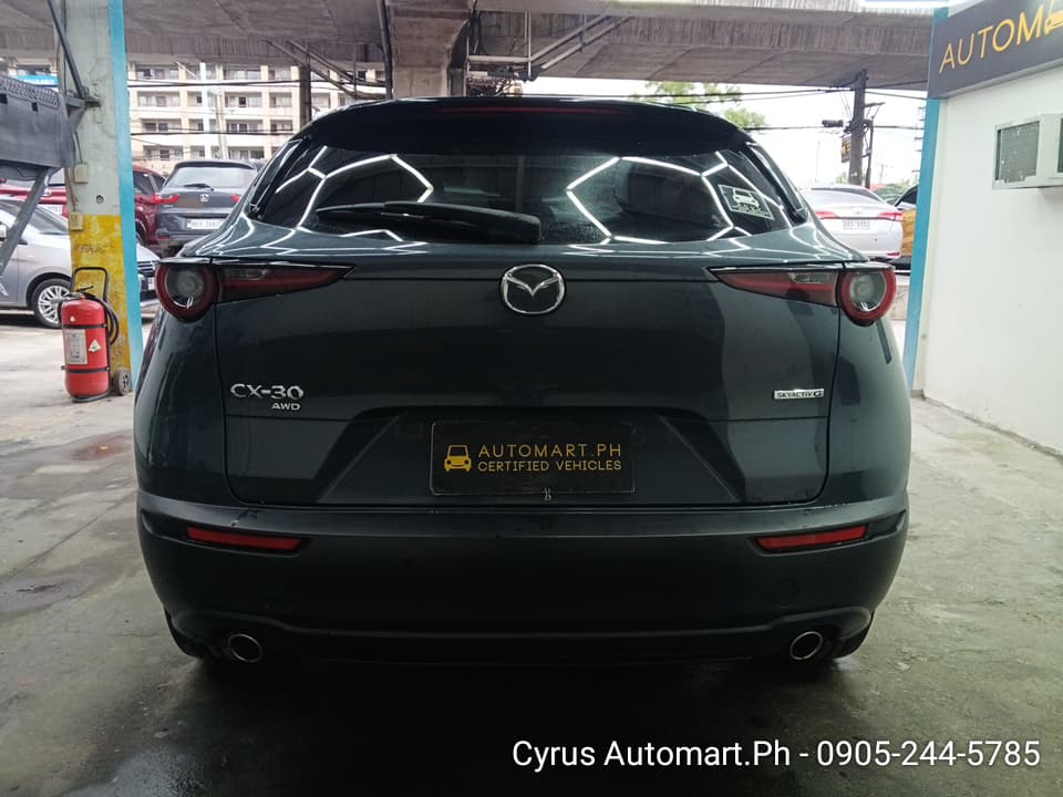 Car gallery image