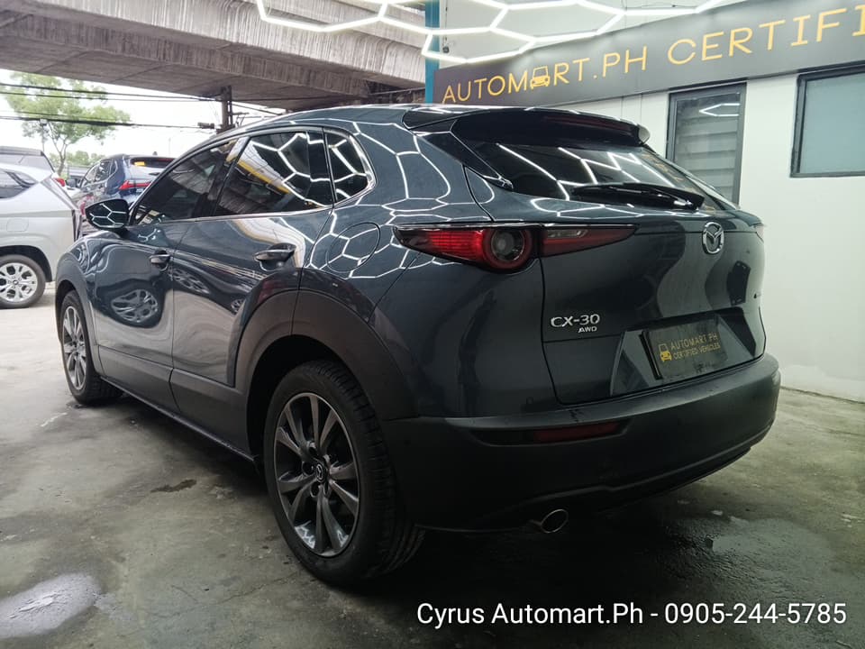 Car gallery image