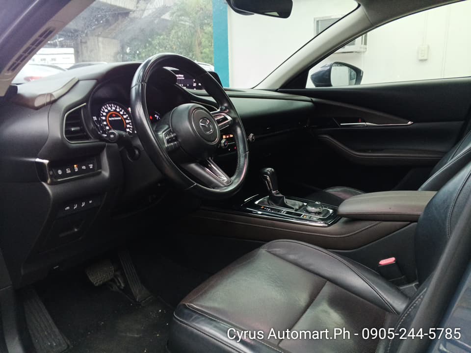 Car gallery image
