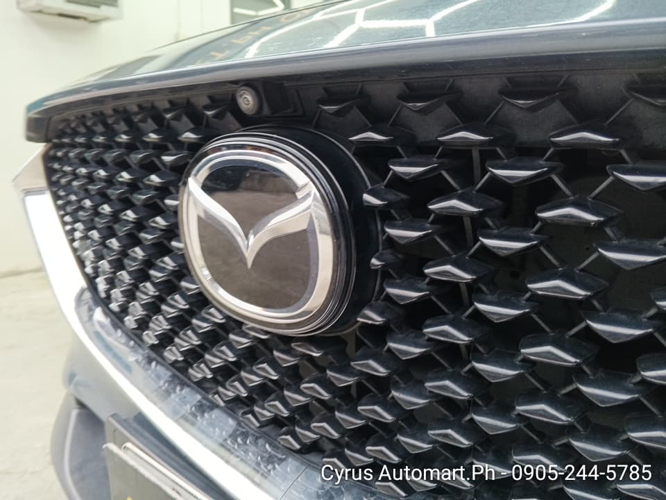 Car gallery image