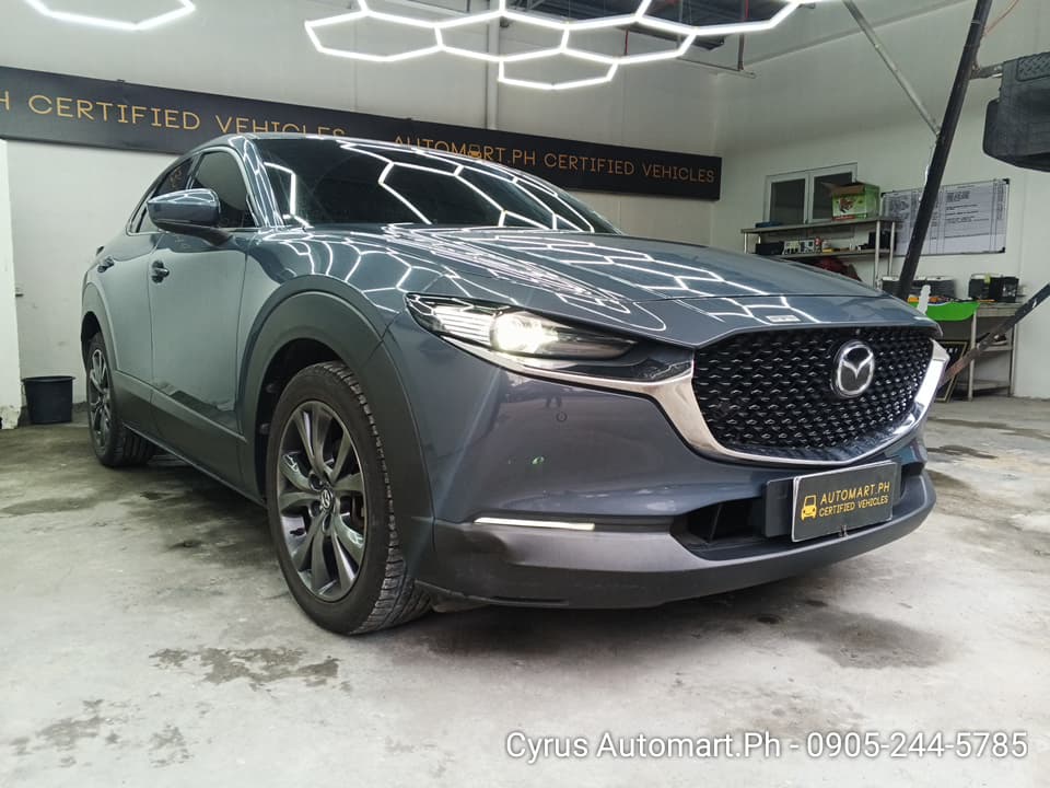 Car gallery image