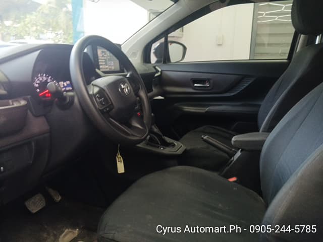 Car gallery image