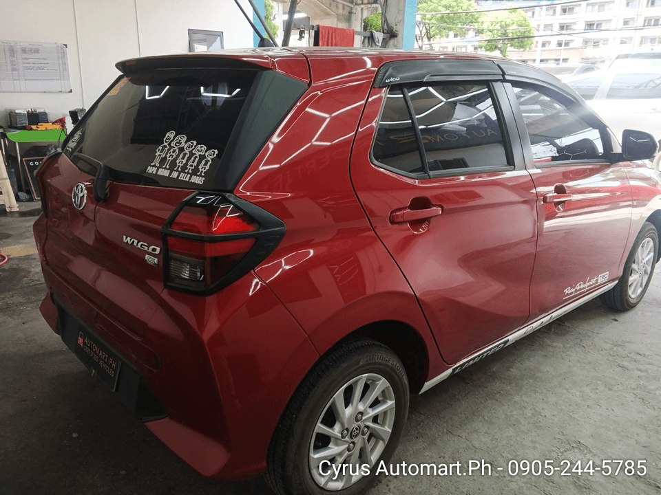 Car gallery image