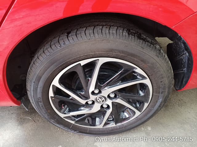 Car gallery image