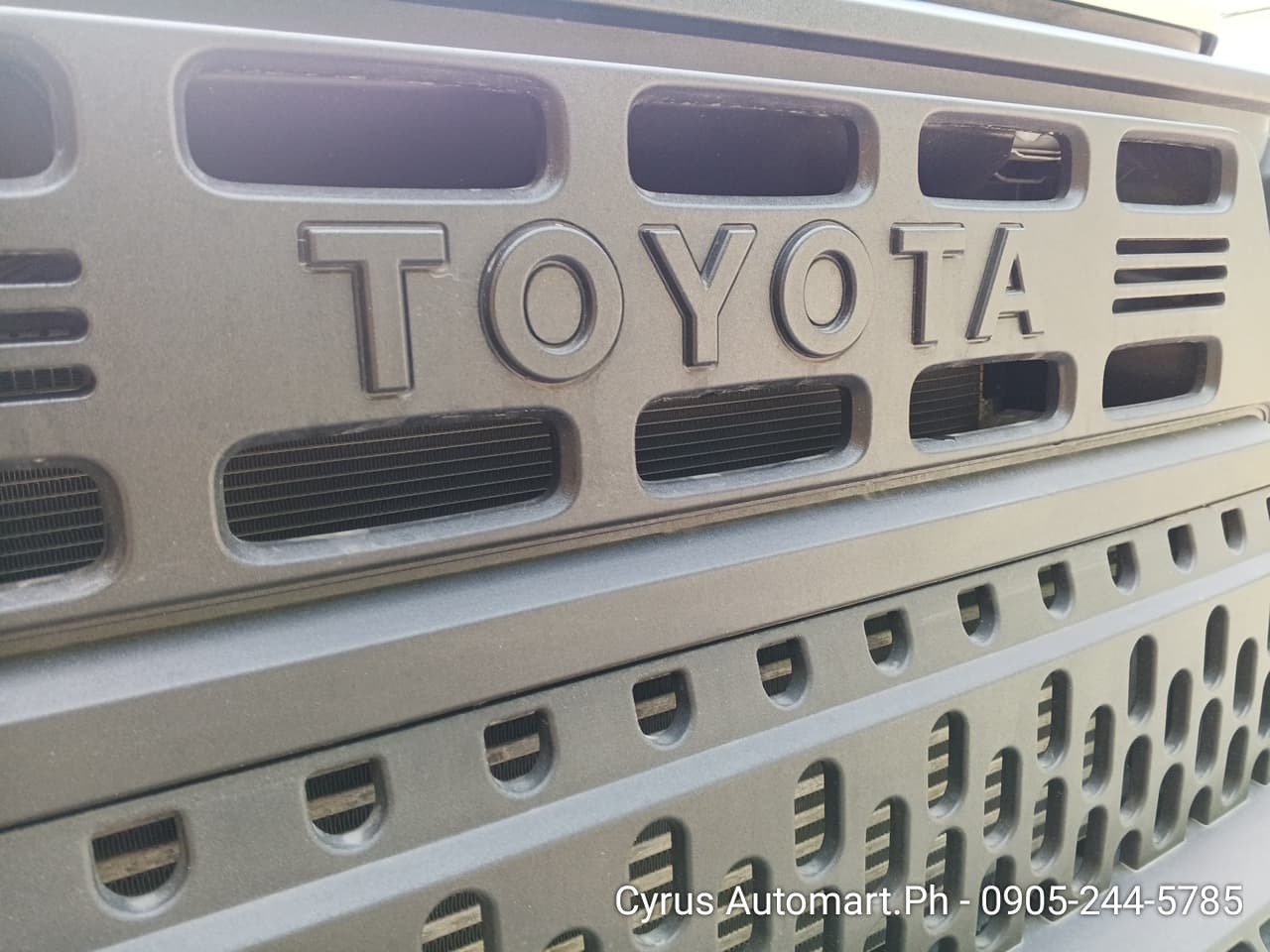 Car gallery image