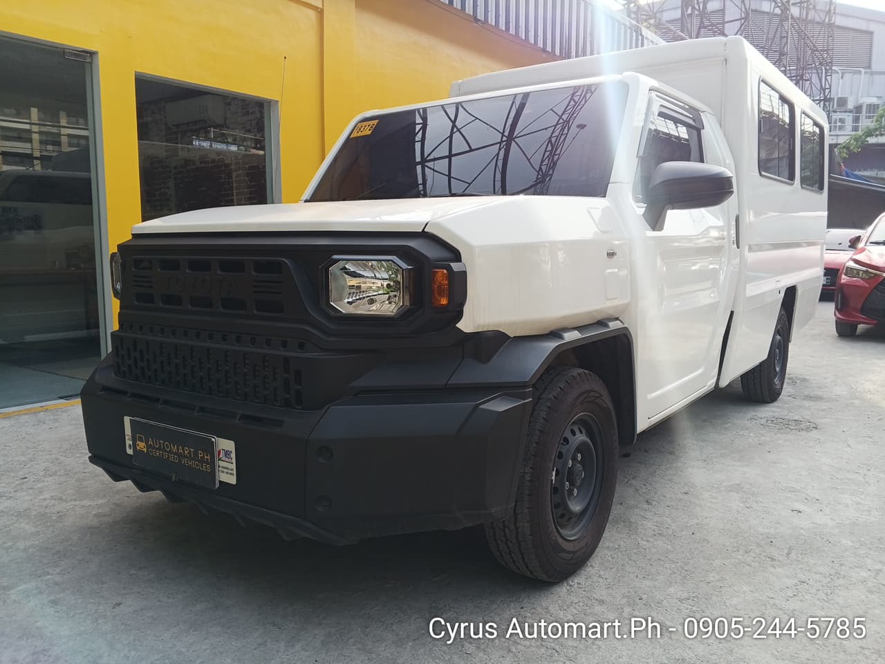 Car gallery image