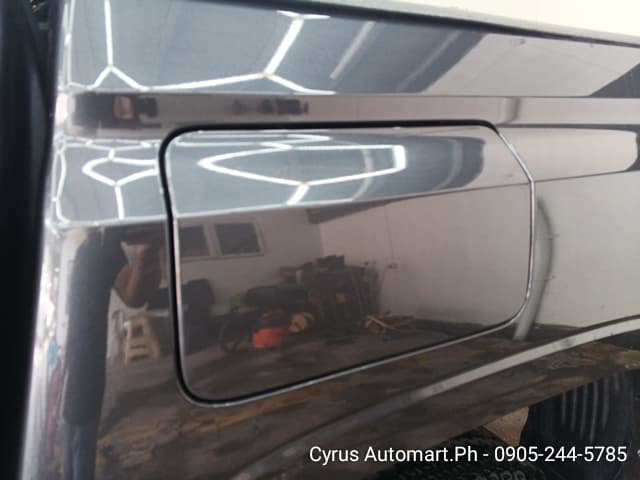 Car gallery image