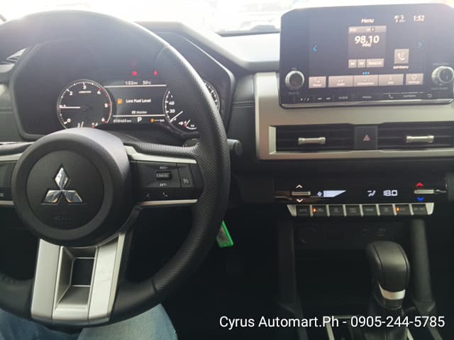 Car gallery image