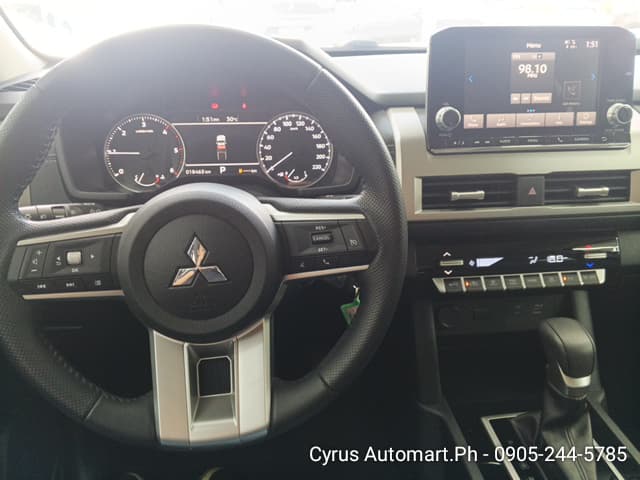 Car gallery image