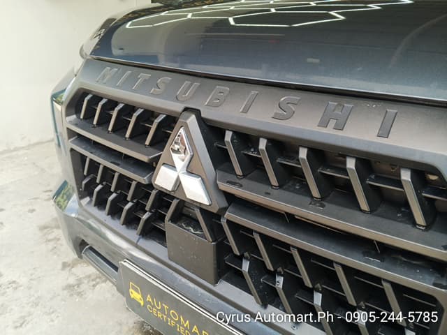 Car gallery image
