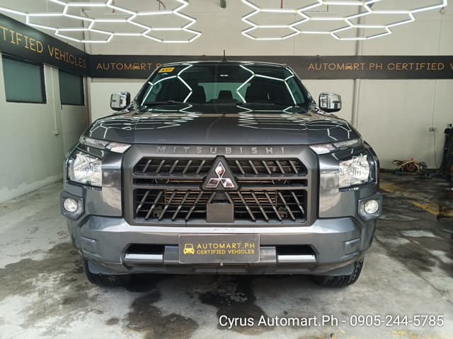 Car gallery image