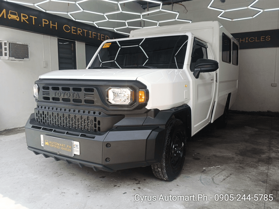 Car gallery image