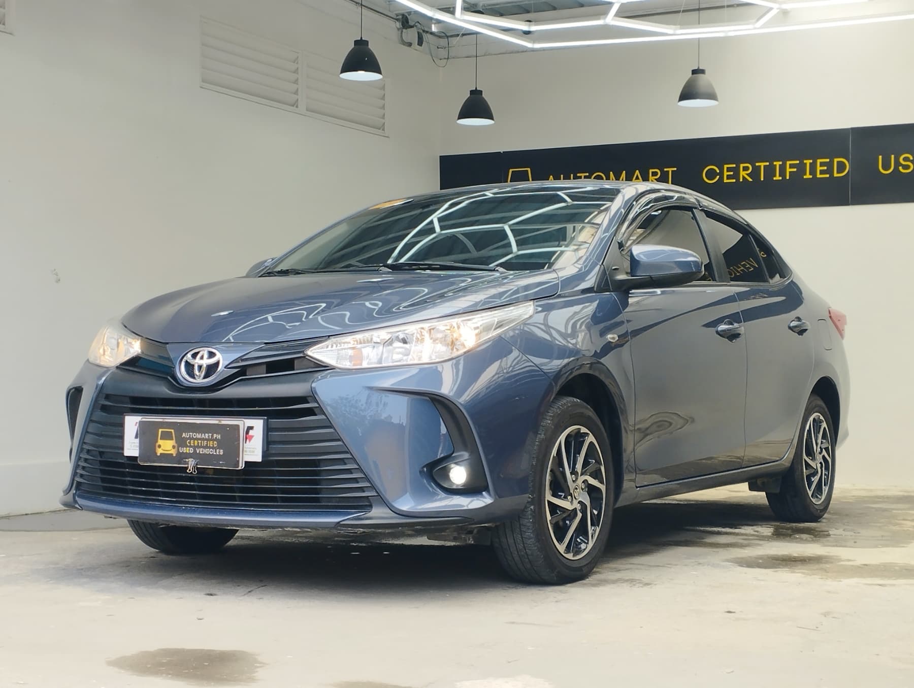 Car gallery image