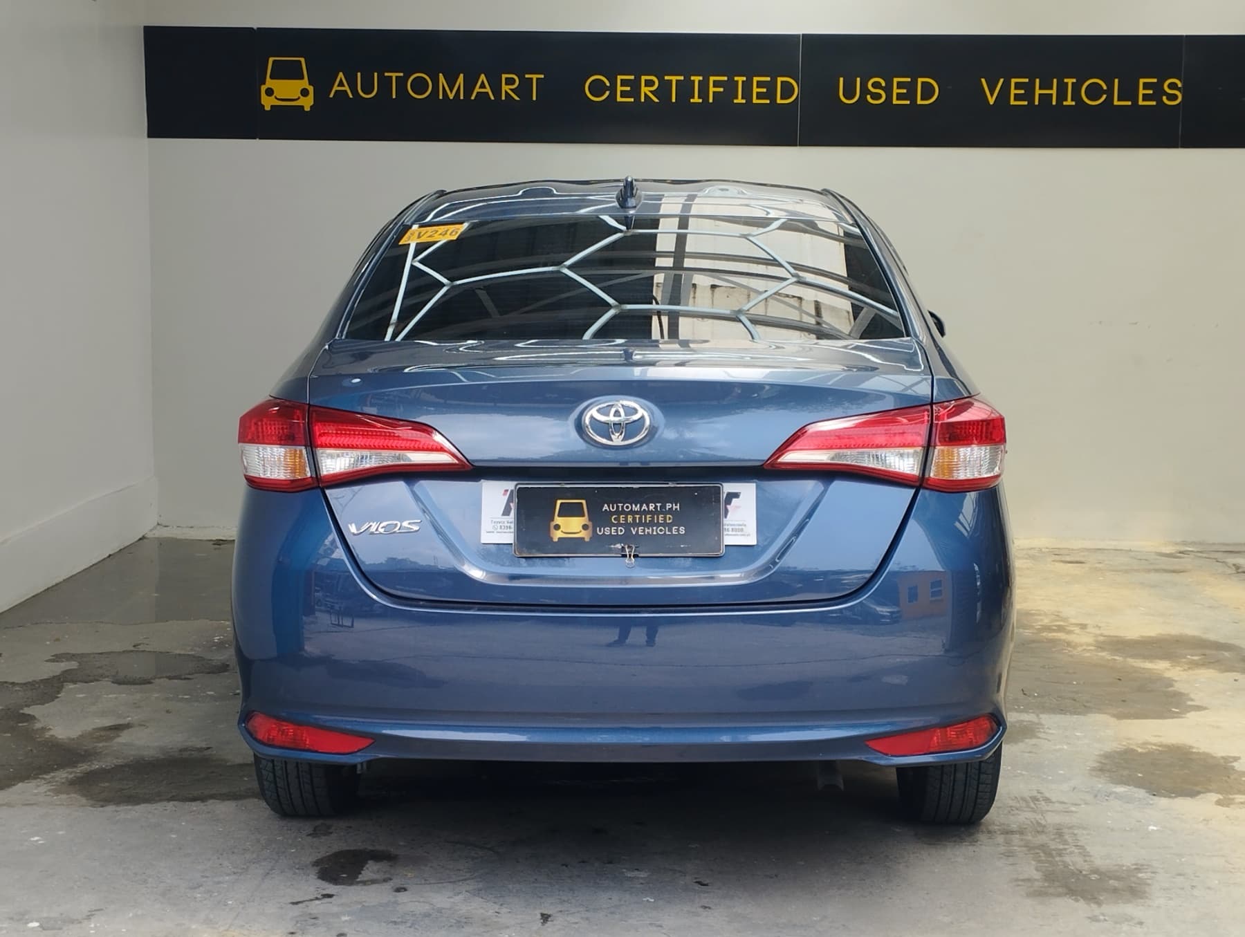 Car gallery image