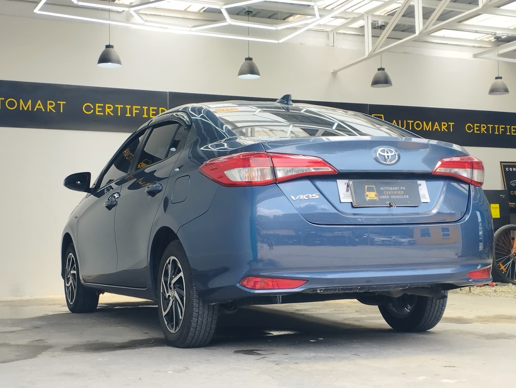 Car gallery image