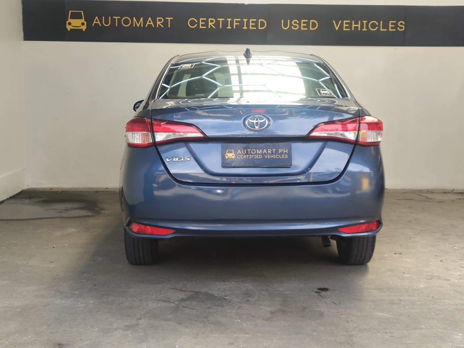 Car gallery image