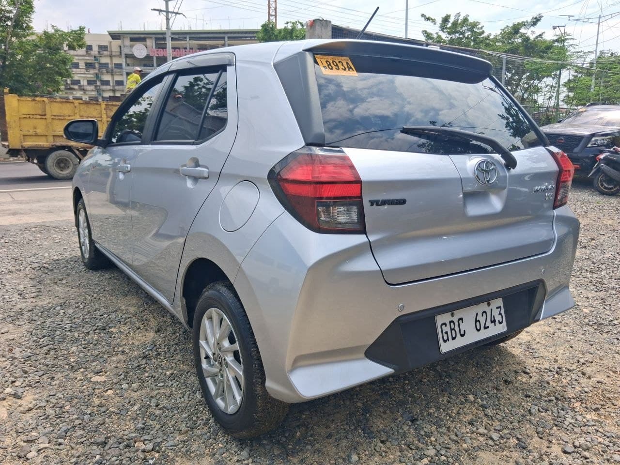 Car gallery image