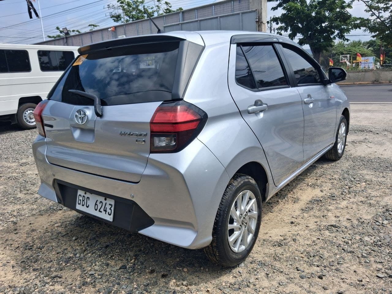 Car gallery image