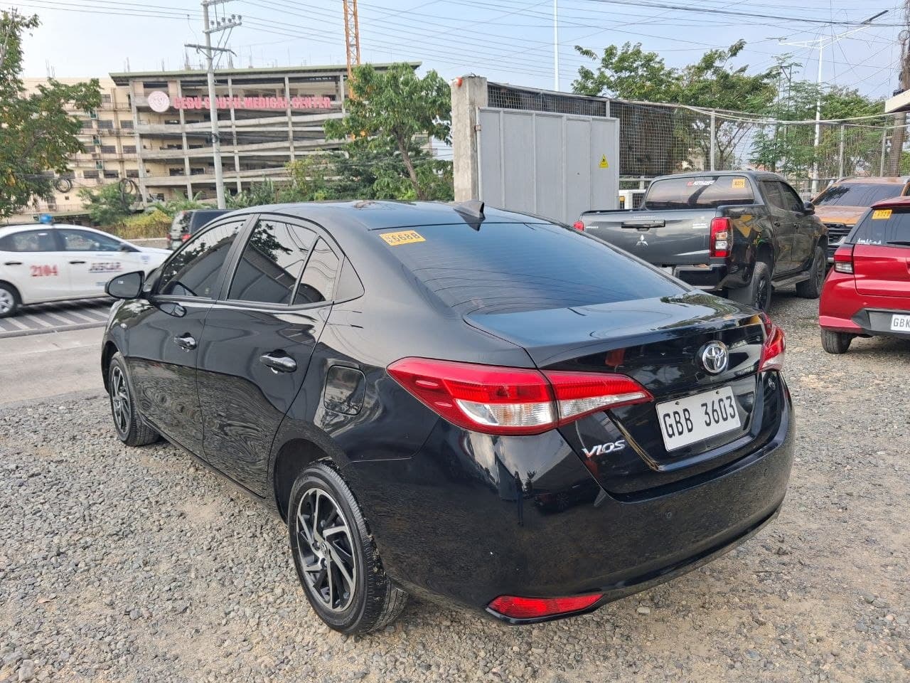 Car gallery image