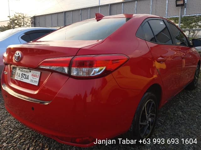 Car gallery image